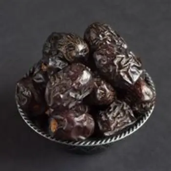 Fresh Ajwa Dates