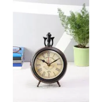  Wooden Street Victoria Table Clock